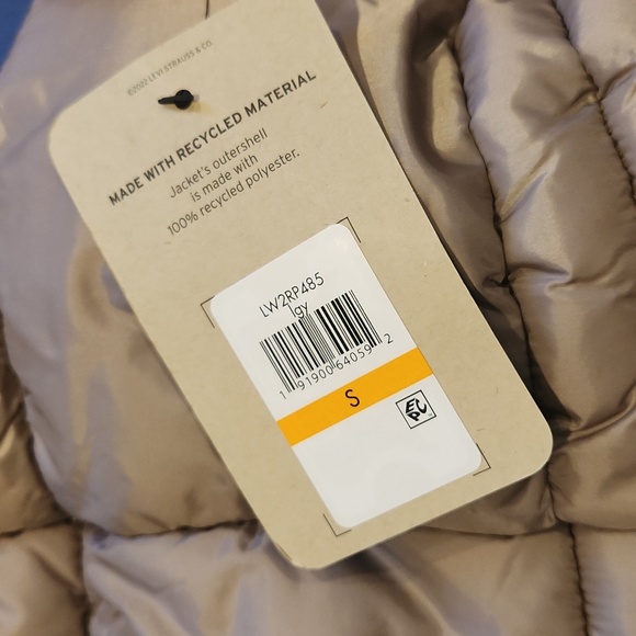 NWT Levi Hooded Vest - Picture 5 of 5